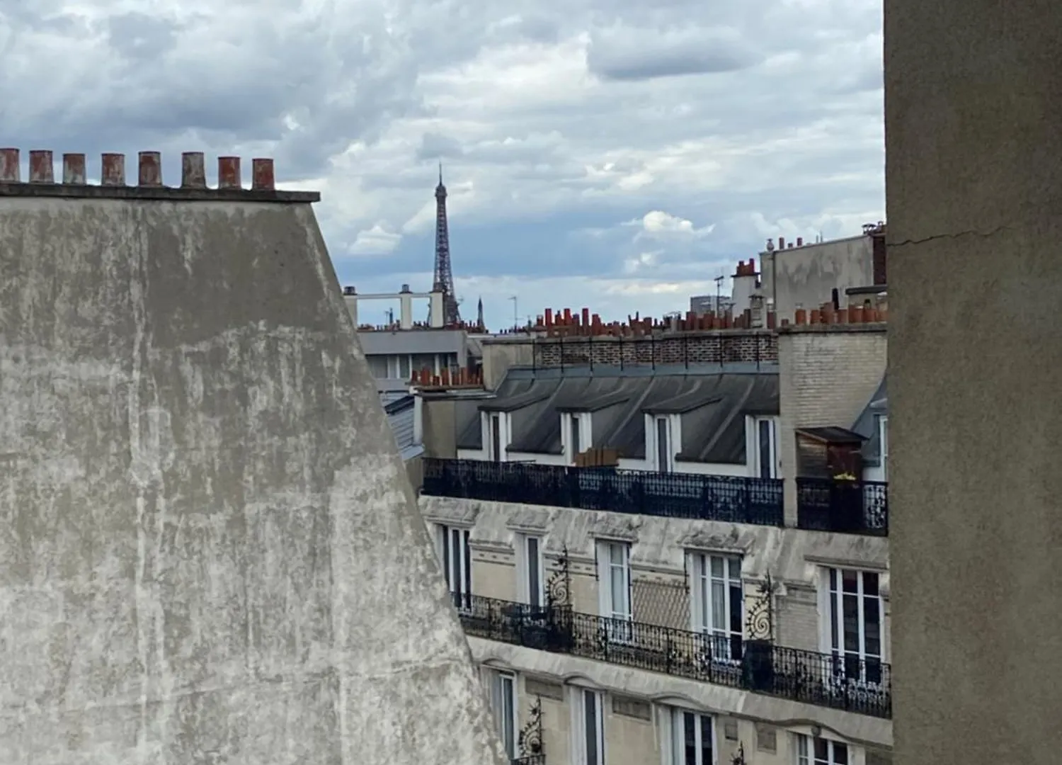 Petit Vue Sur Tour Eiffel * Париж